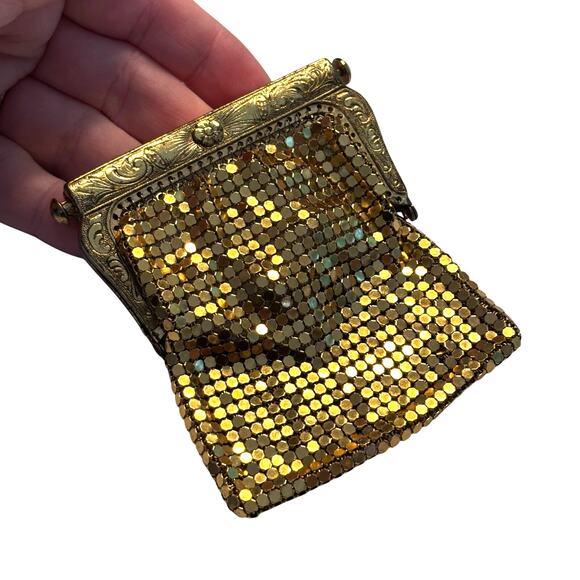 Vintage West Germany gold chain maille coin purse evening bag unique press clasp - Picture 8 of 9